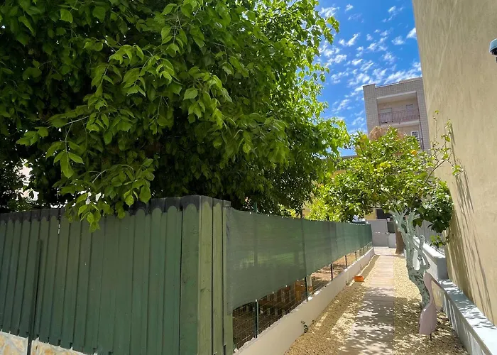 Marechiara Apartment - Independent Ground-Floor Unit In Central Nettuno With Private Patio, Just 50 M From The Sea And Steps From The Train Station